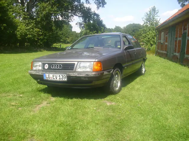 Audi 100 Audi 100 2.3 E