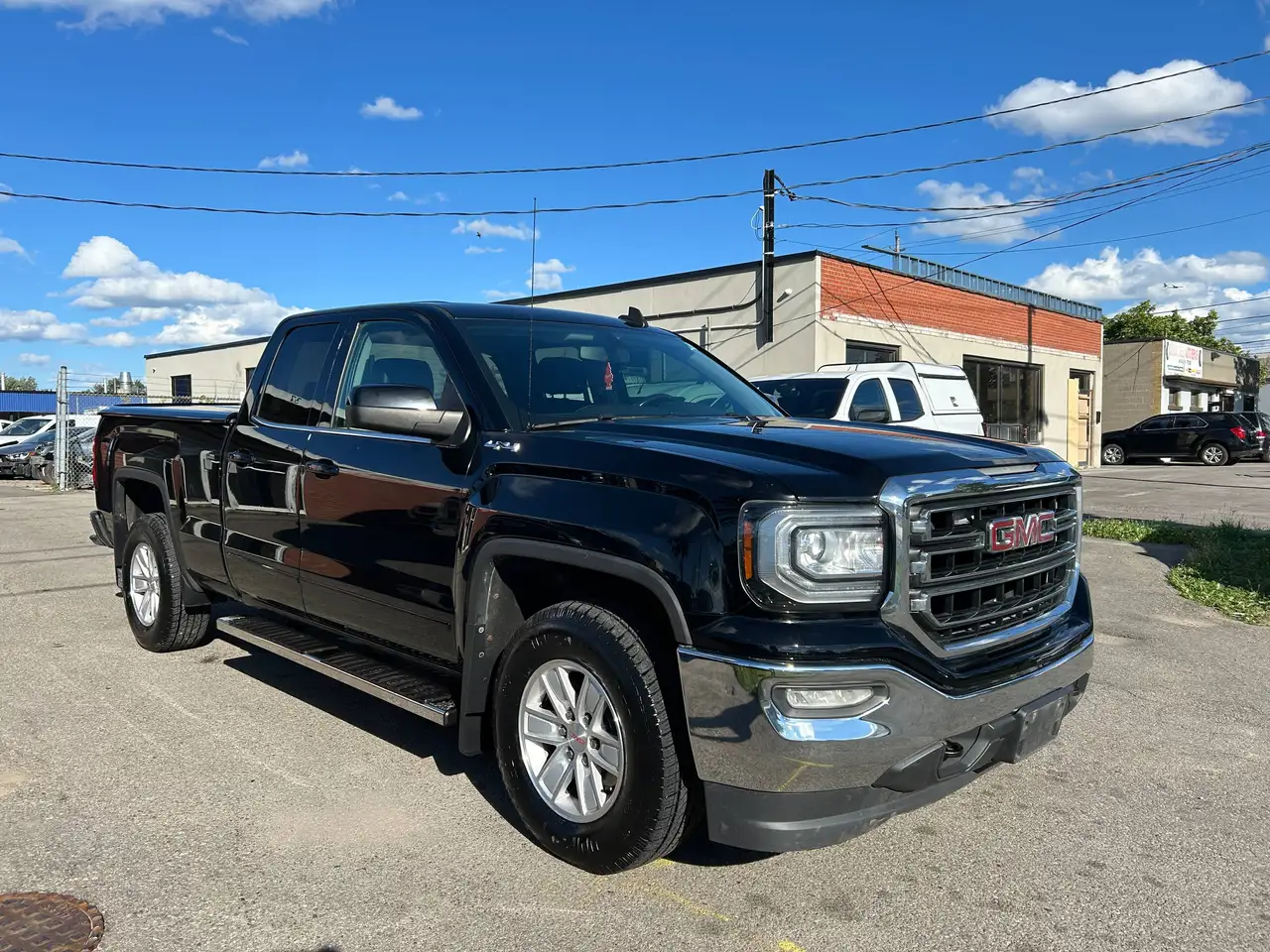 GMC Sierra 1500 снимка GMC Sierra 1500