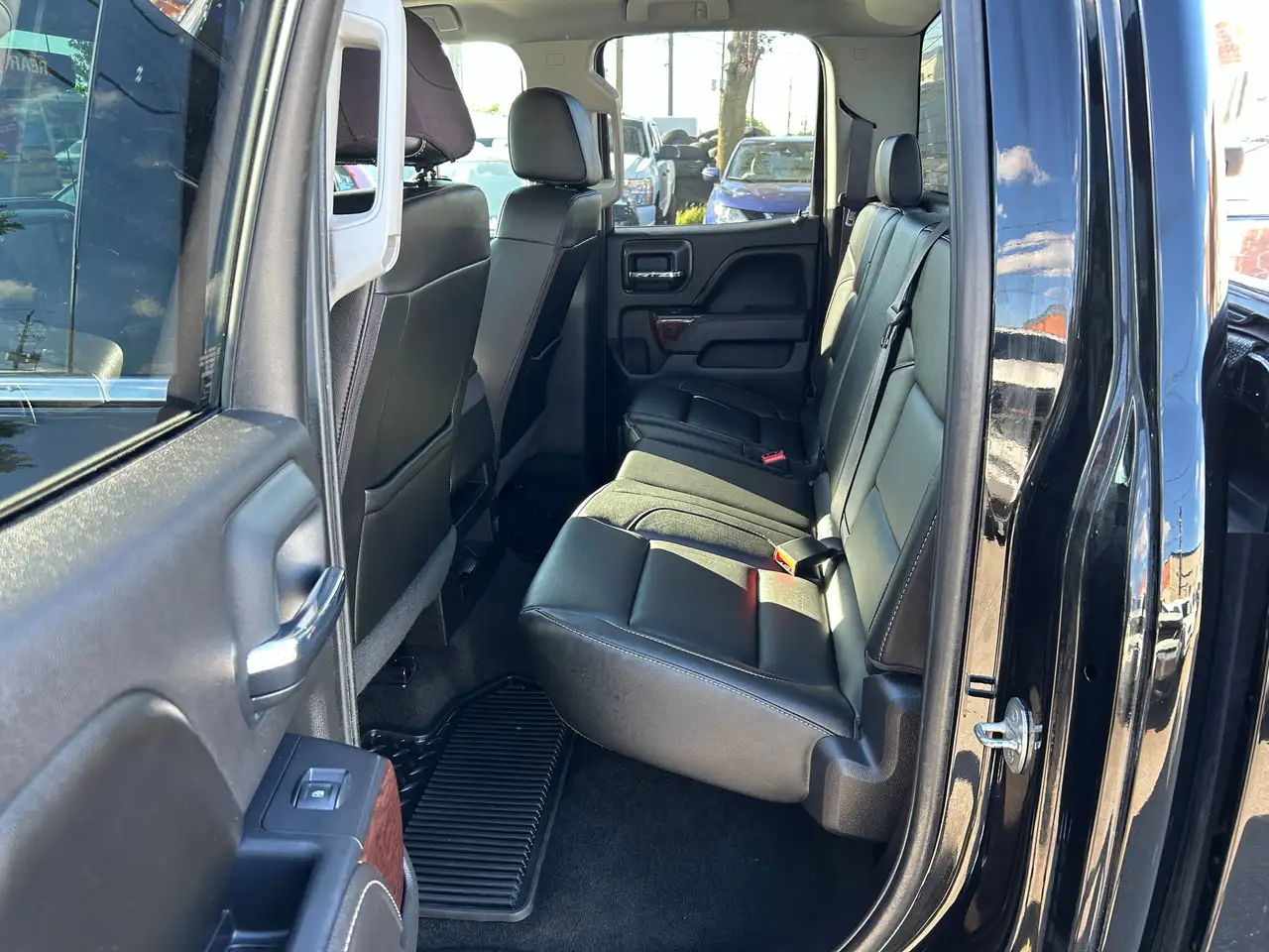 GMC Sierra 1500 снимка GMC Sierra 1500