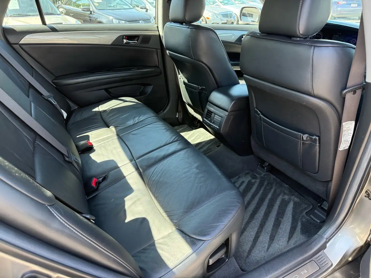 Toyota Avalon снимка Toyota Avalon