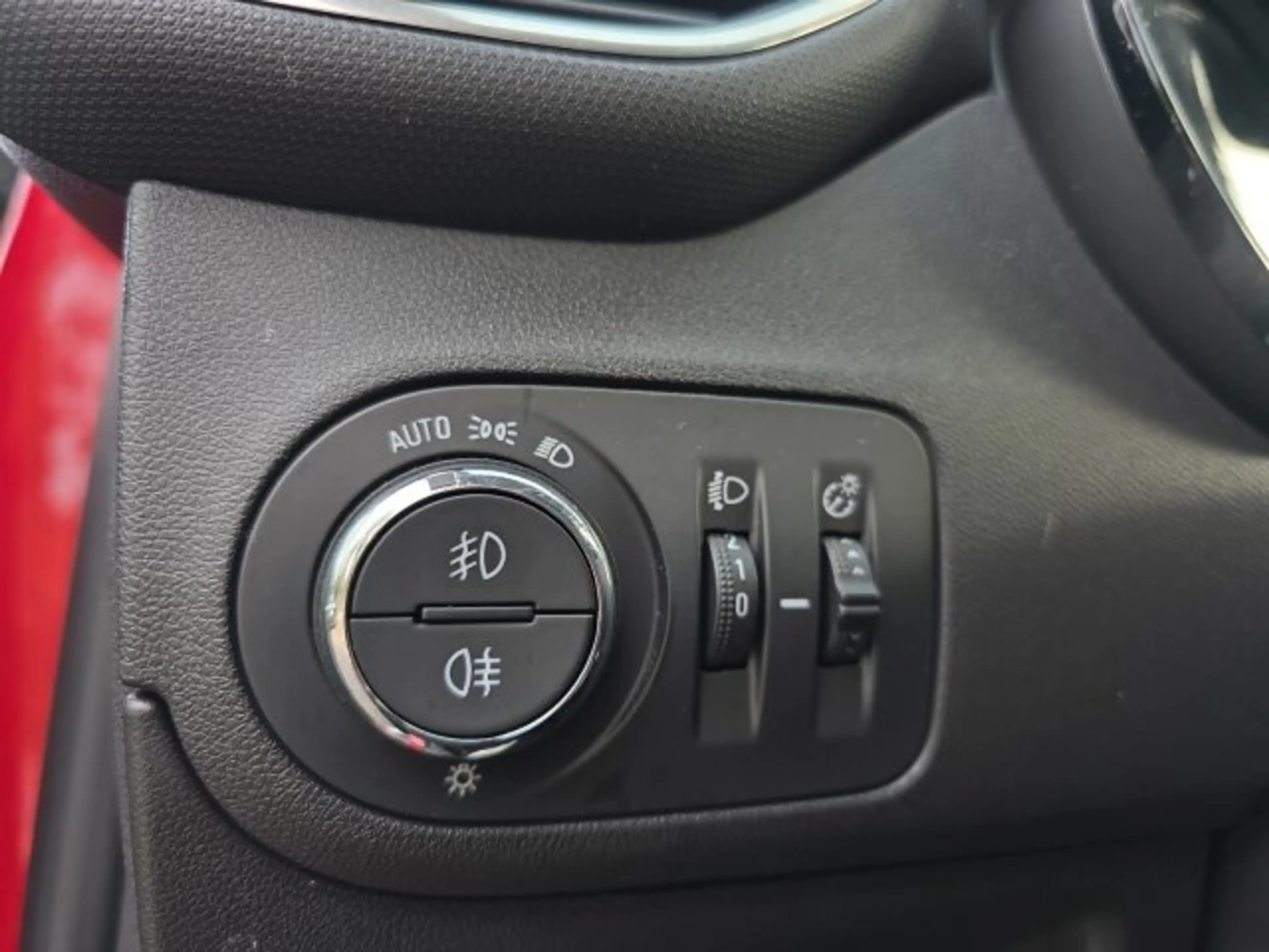 Opel Crossland Crossland X 1.2 Turbo Innovation Automatik Sitzheizung — photo 11