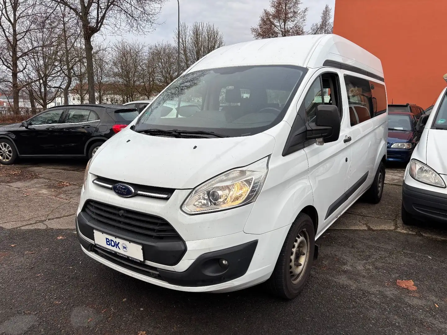 Ford Transit Custom Kombi 310 L2 H2 STANDH 9SITZE AHK White - 2