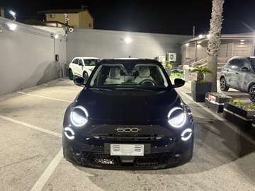 600 1.2 hybrid La PRIMA 100cv AUTOMATIC KM CERTIFI