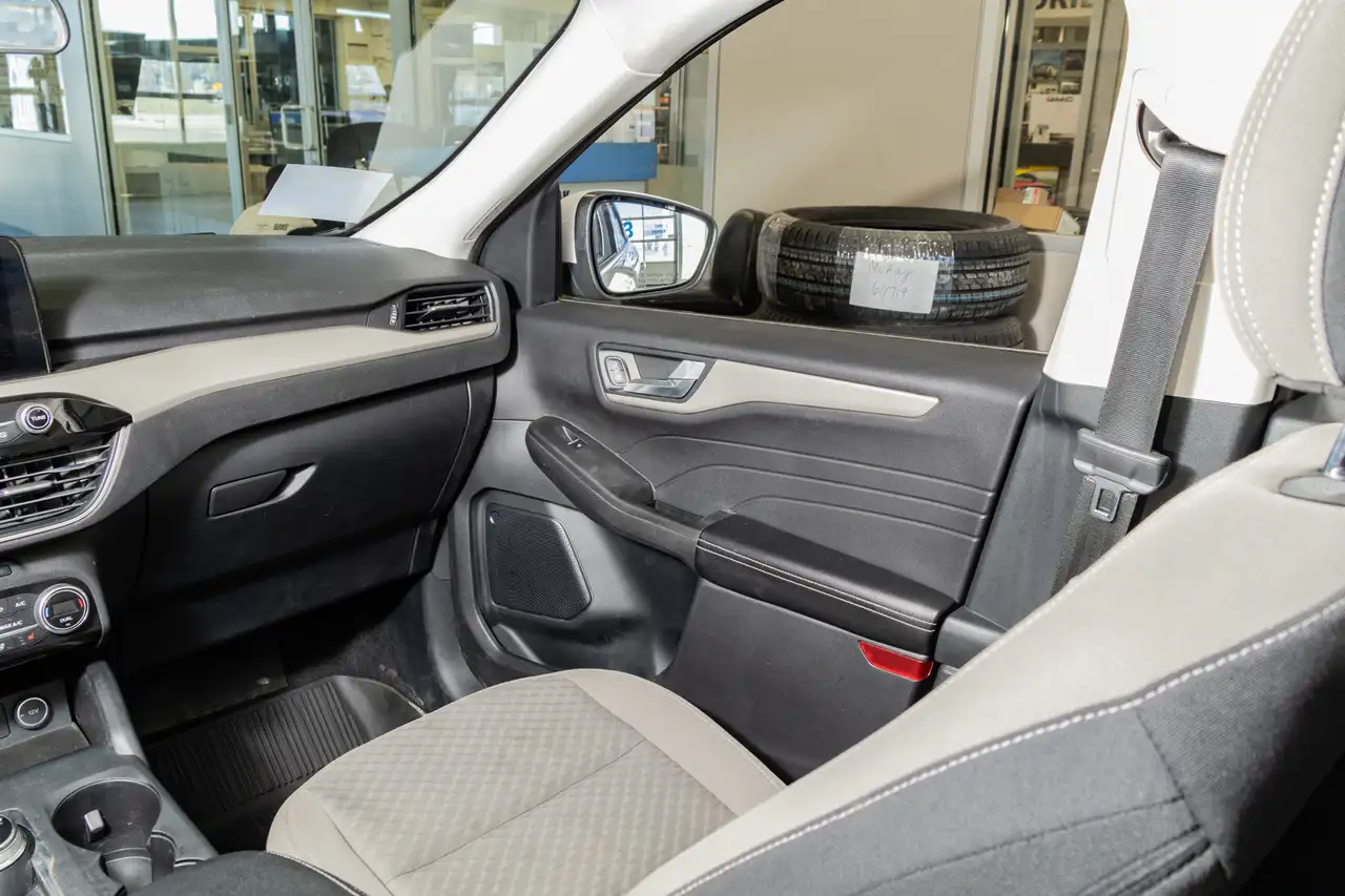 Ford Escape снимка Ford Escape
