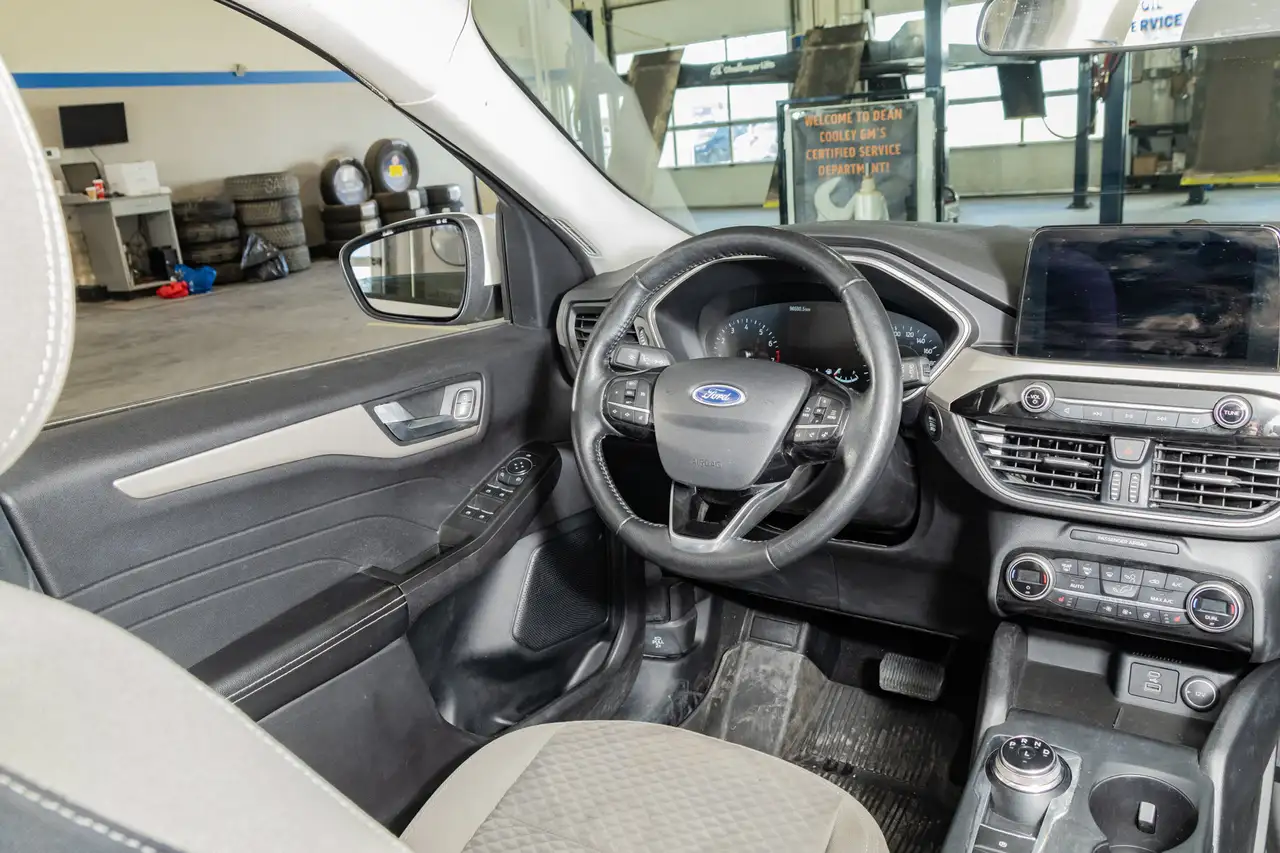 Ford Escape снимка Ford Escape