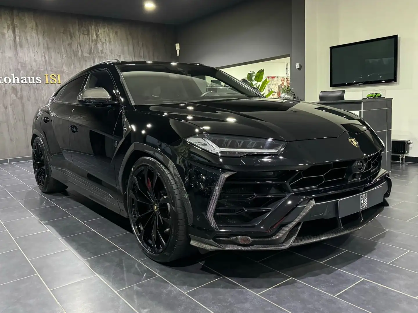 Lamborghini Urus BIG CARBON PACK,MASSAGE,AKRAPOVIC,23"PANO Schwarz - 2