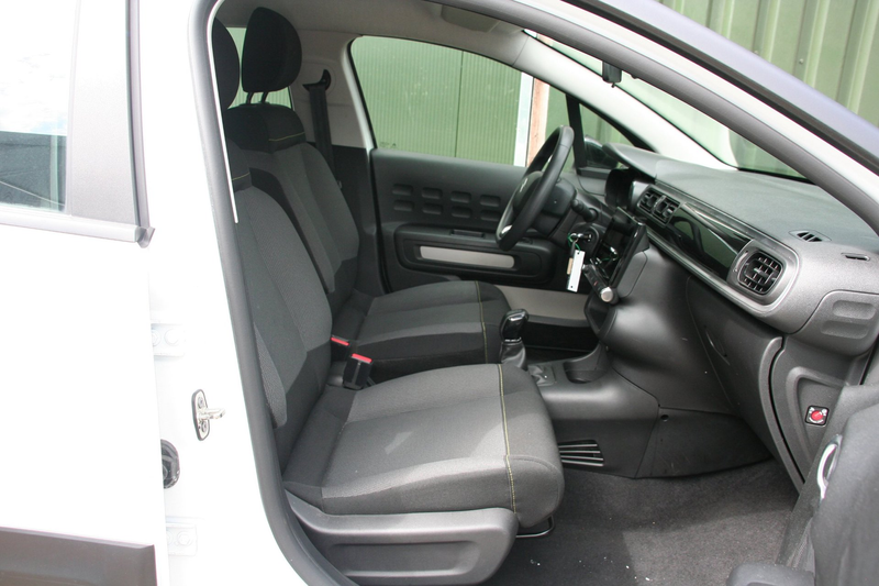 Citroen C3 1.2 PureTech Feel Edition, AIRCO, NAVIGATIE 2 PERS — photo 32