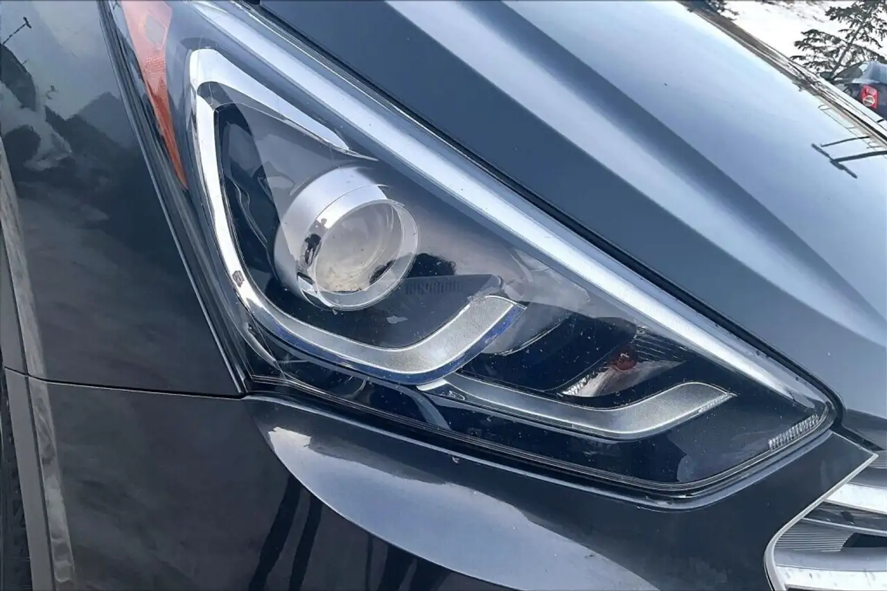 Hyundai SANTA FE снимка Hyundai SANTA FE