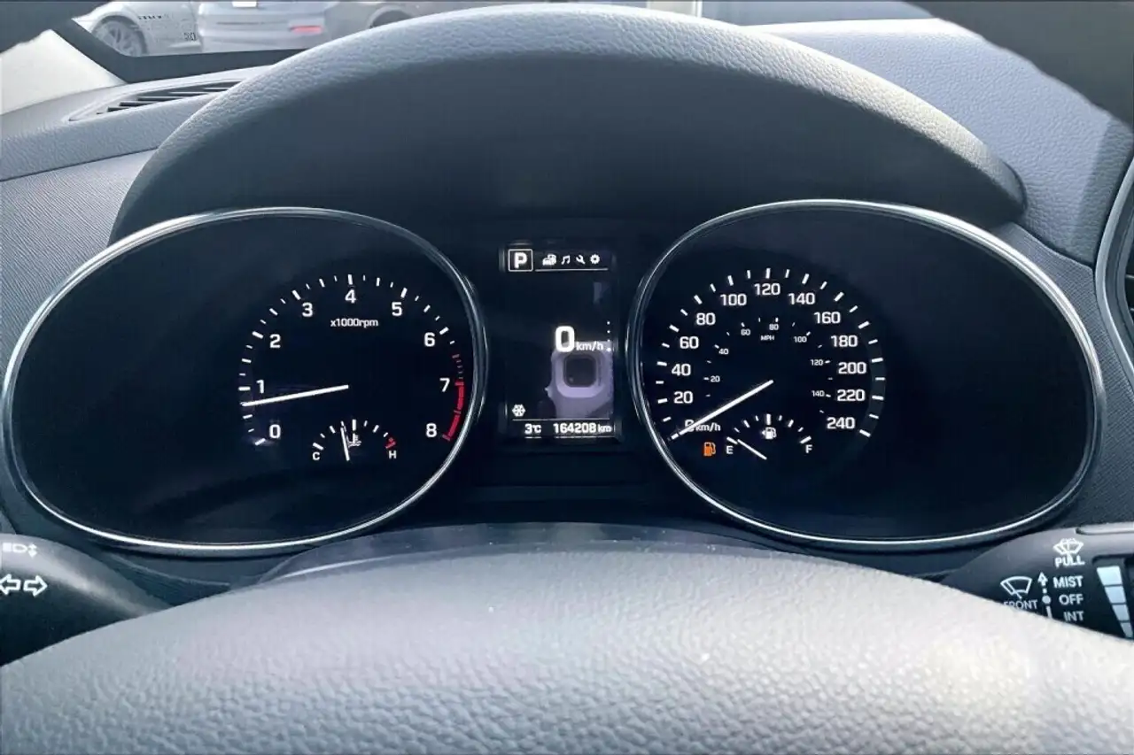 Hyundai SANTA FE снимка Hyundai SANTA FE