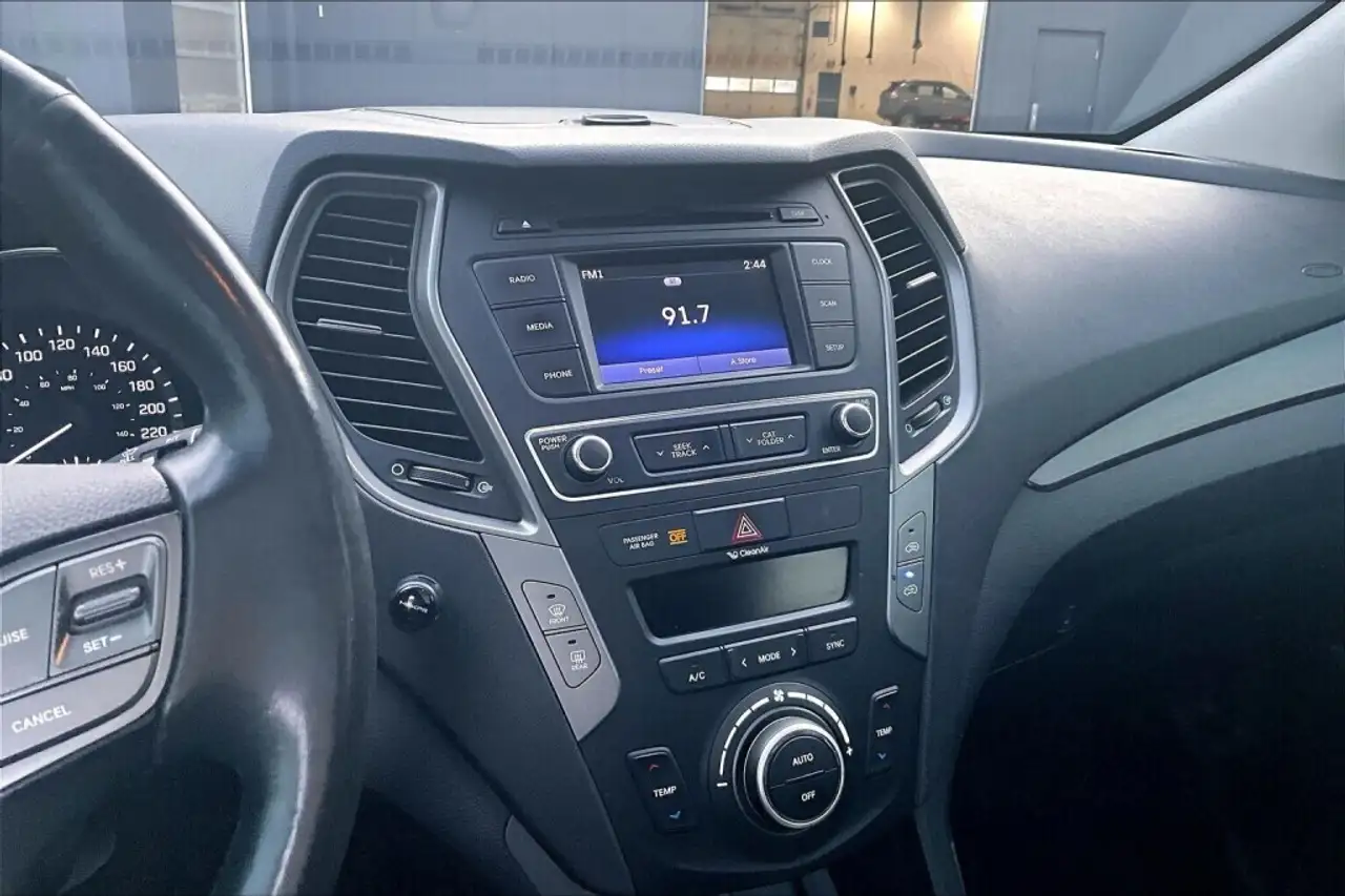 Hyundai SANTA FE снимка Hyundai SANTA FE