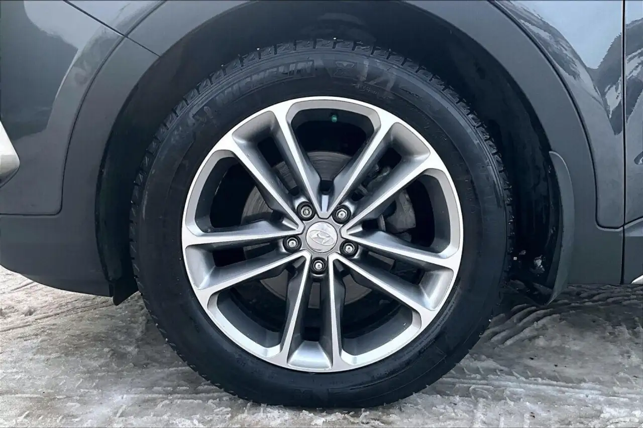 Hyundai SANTA FE снимка Hyundai SANTA FE