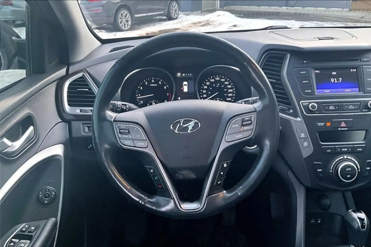 Hyundai SANTA FE снимка Hyundai SANTA FE