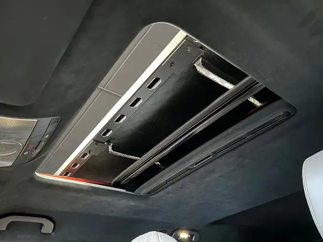Mercedes-Benz G-Class view 14