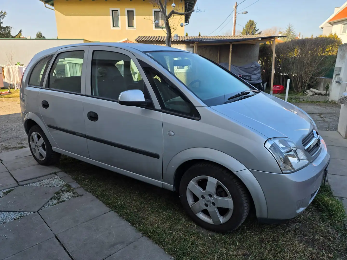 Opel Meriva 1,6 Pickerl NEU Silber - 2