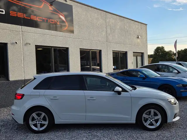 Audi A3 view 5