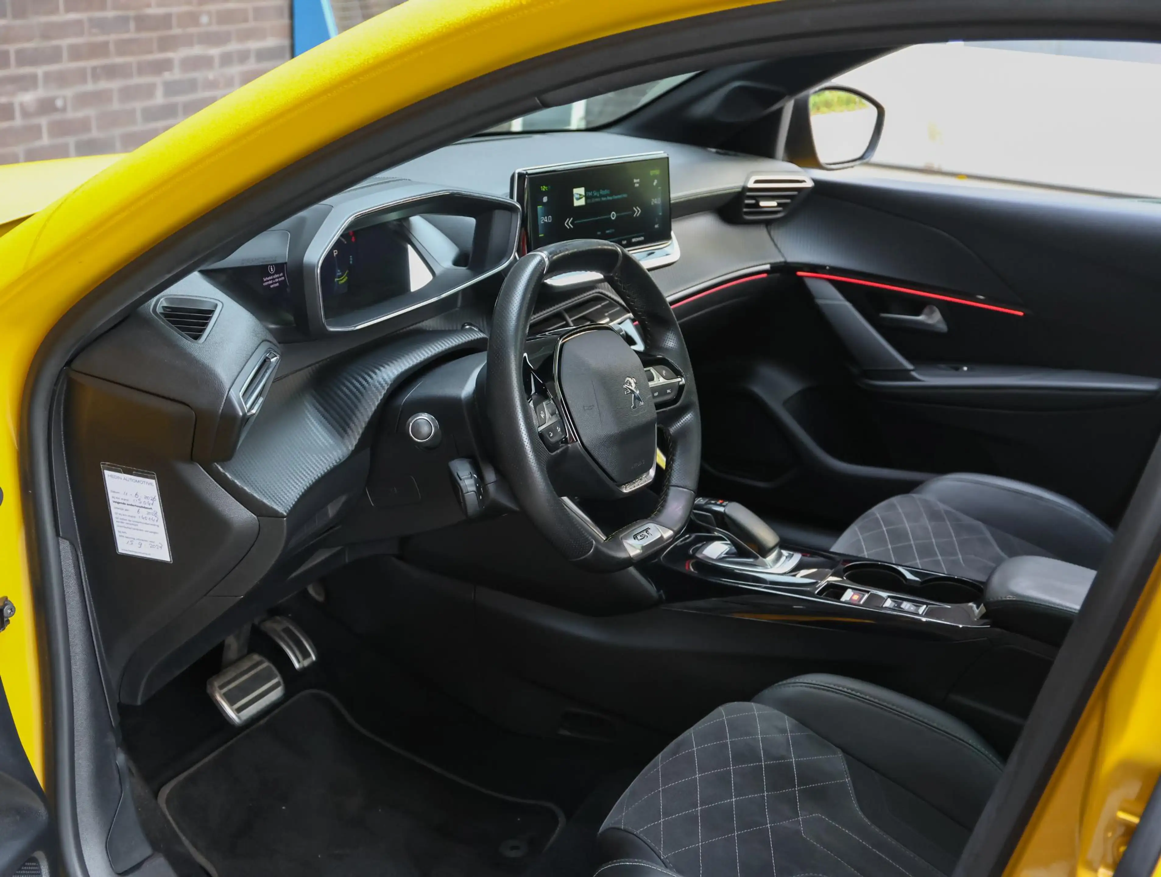Peugeot e-208 EV GT Pack 50 kWh | Accu 91% | Stoel verwarming | — photo 13