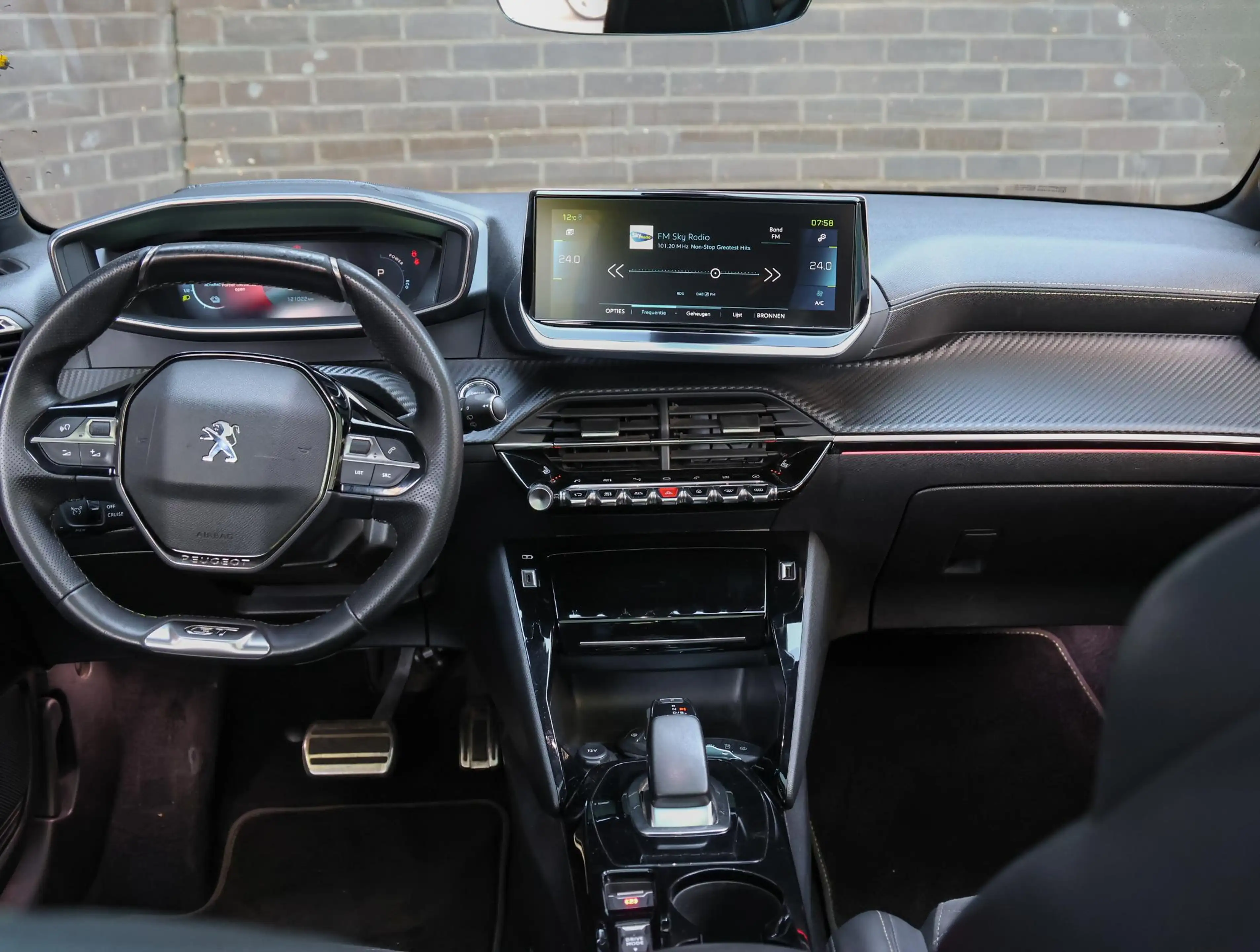 Peugeot e-208 EV GT Pack 50 kWh | Accu 91% | Stoel verwarming | — photo 15