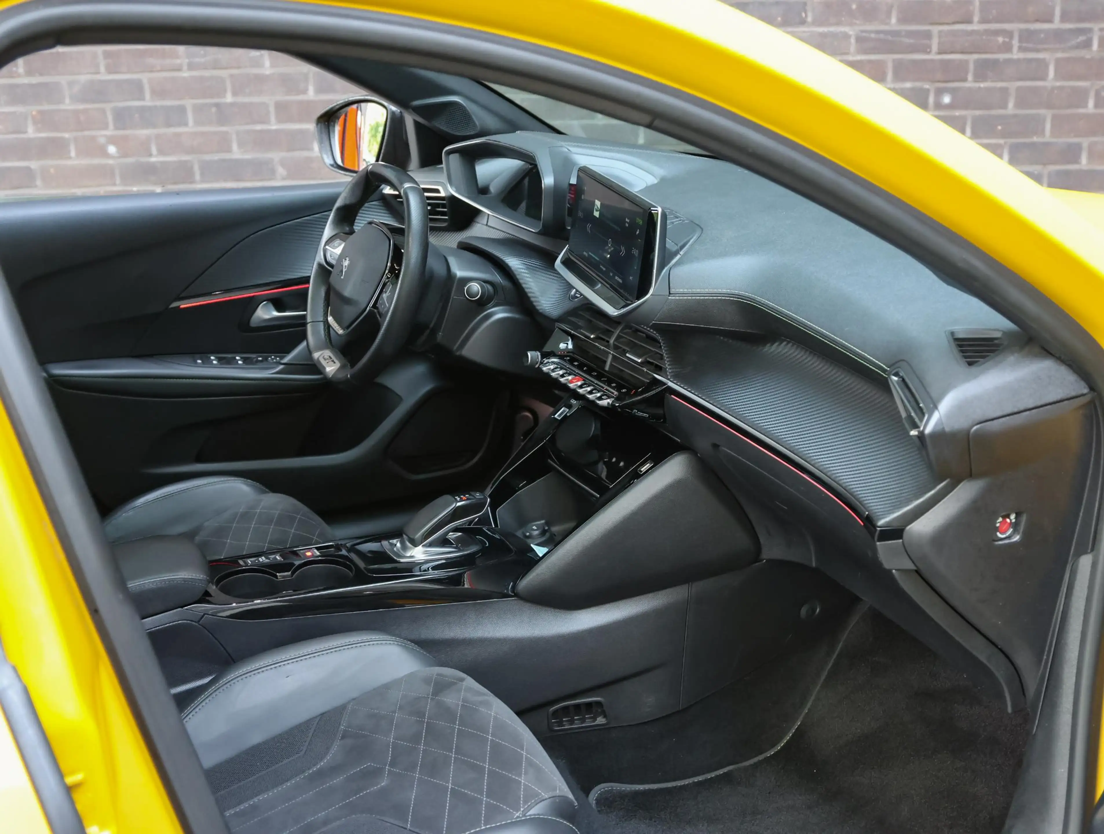 Peugeot e-208 EV GT Pack 50 kWh | Accu 91% | Stoel verwarming | — photo 10
