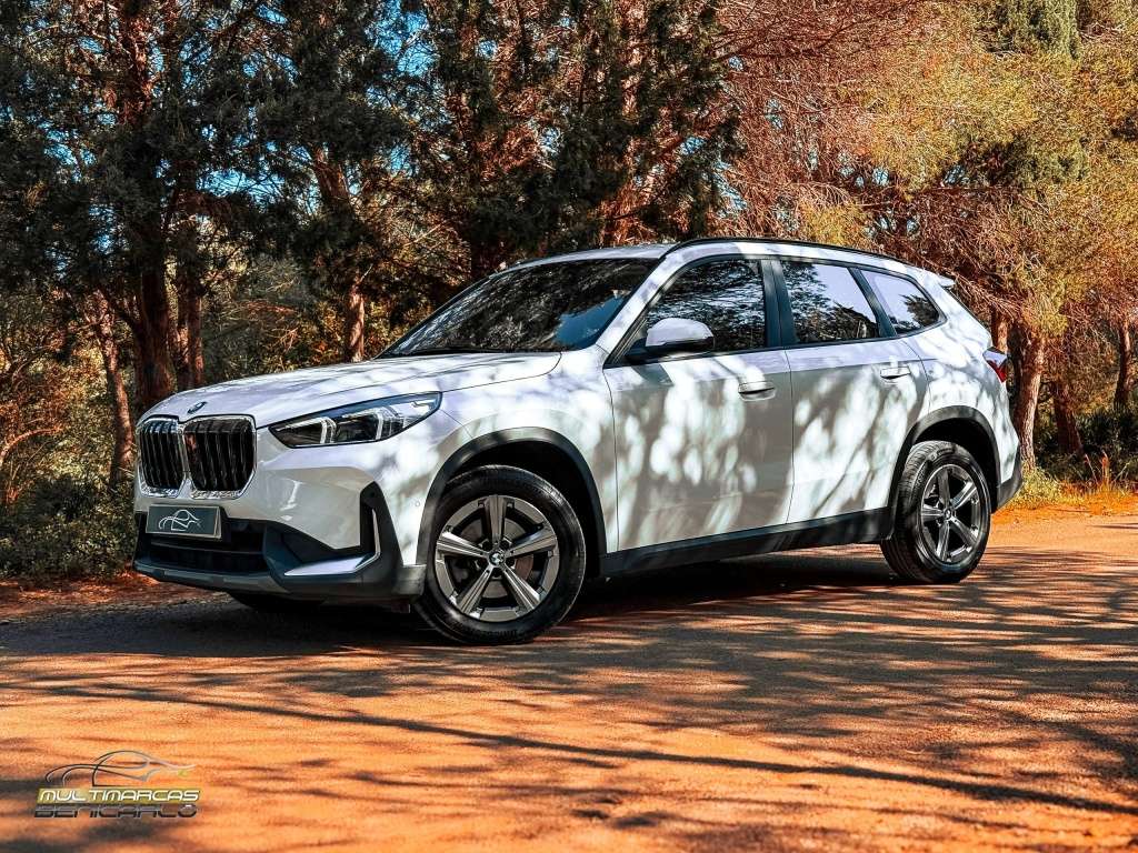 BMW X1 sDrive 18dA - foto 1