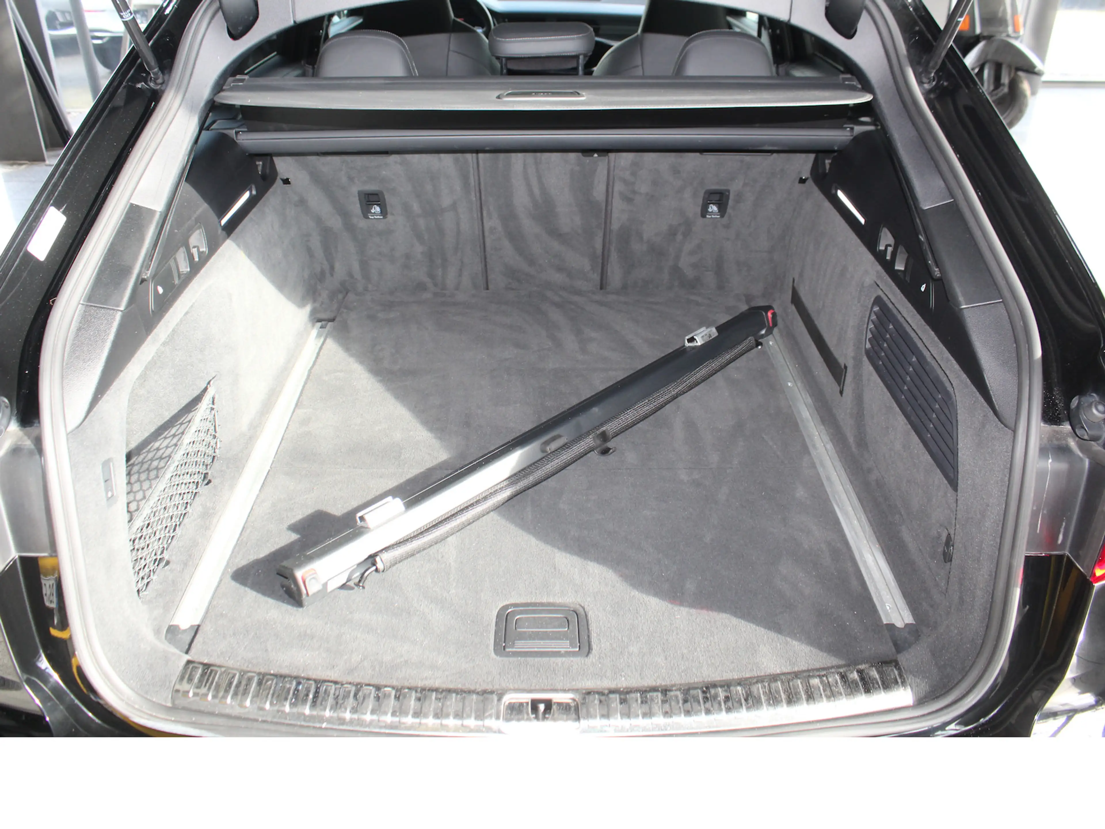 Audi RS6 Avant 4.0 TFSI HD*B&O*KERAMIK*STHZ*DYNPLUS — photo 13
