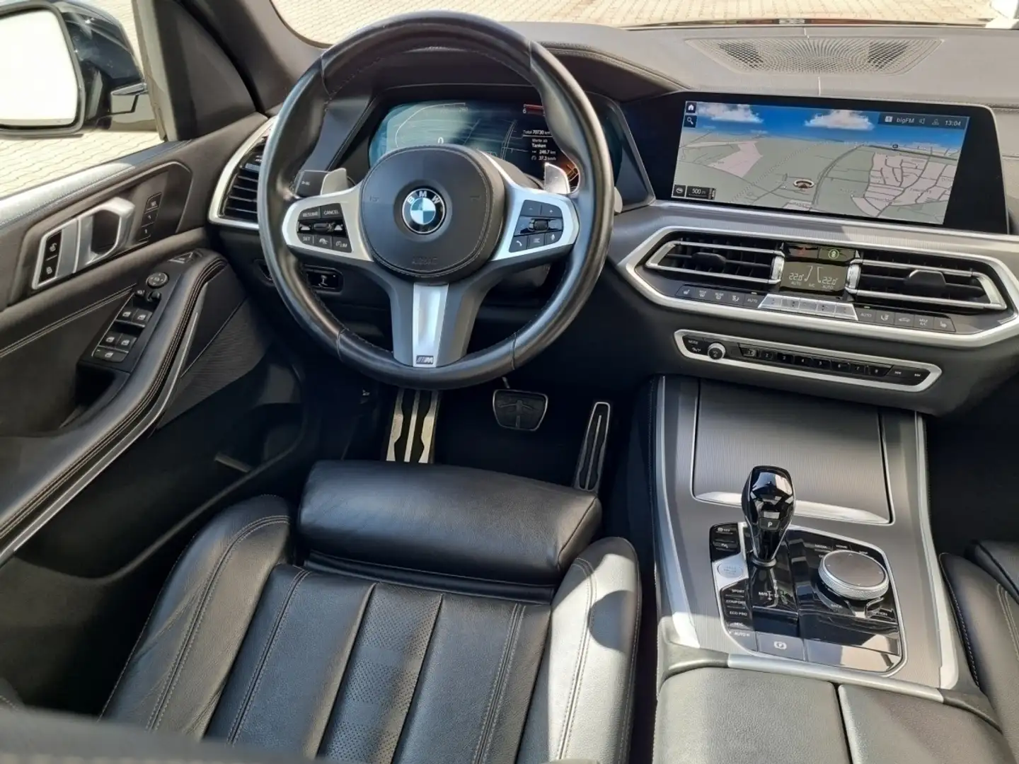 BMW X5 xDr30dA M Sport Navi.LED.AHK.RüKam.Memory.DAB Schwarz - 2