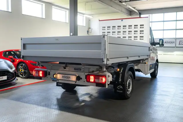 Volkswagen Crafter view 7