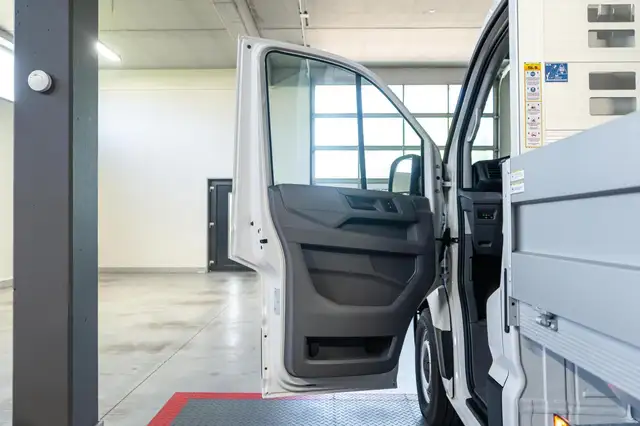 Volkswagen Crafter view 12