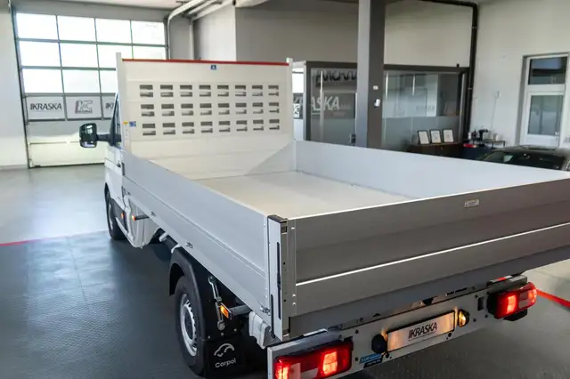 Volkswagen Crafter view 10