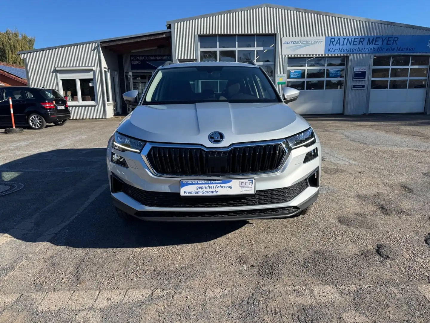 Skoda Karoq Style ACC/AHK/Sitzheizung Silber - 2