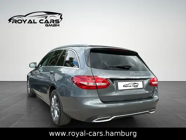 Mercedes-Benz C view 9