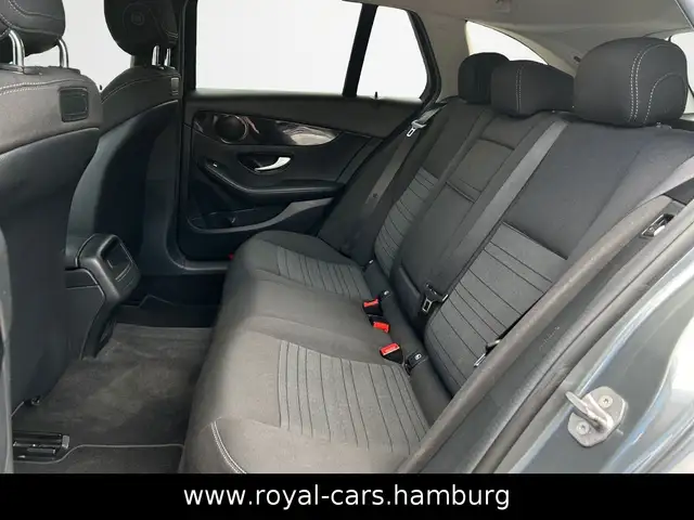Mercedes-Benz C view 14