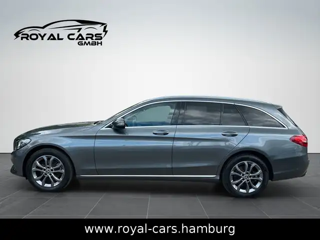 Mercedes-Benz C view 4
