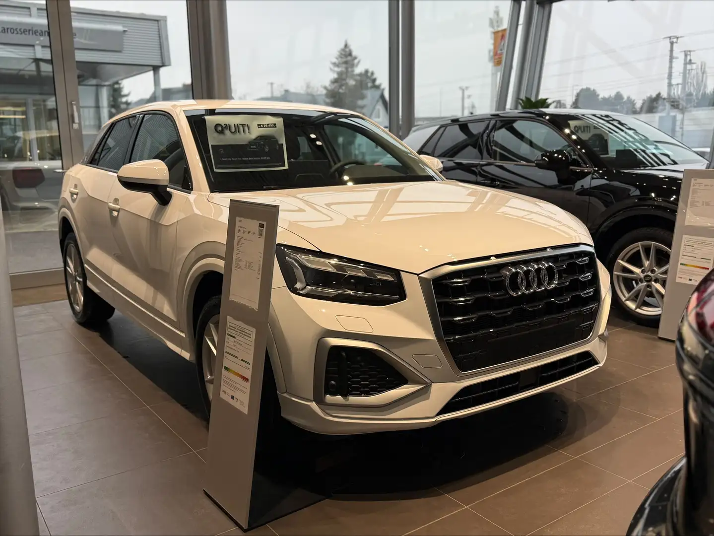 Audi Q2 Q2 30 TFSI admired Q²UIT! Edition Weiß - 2