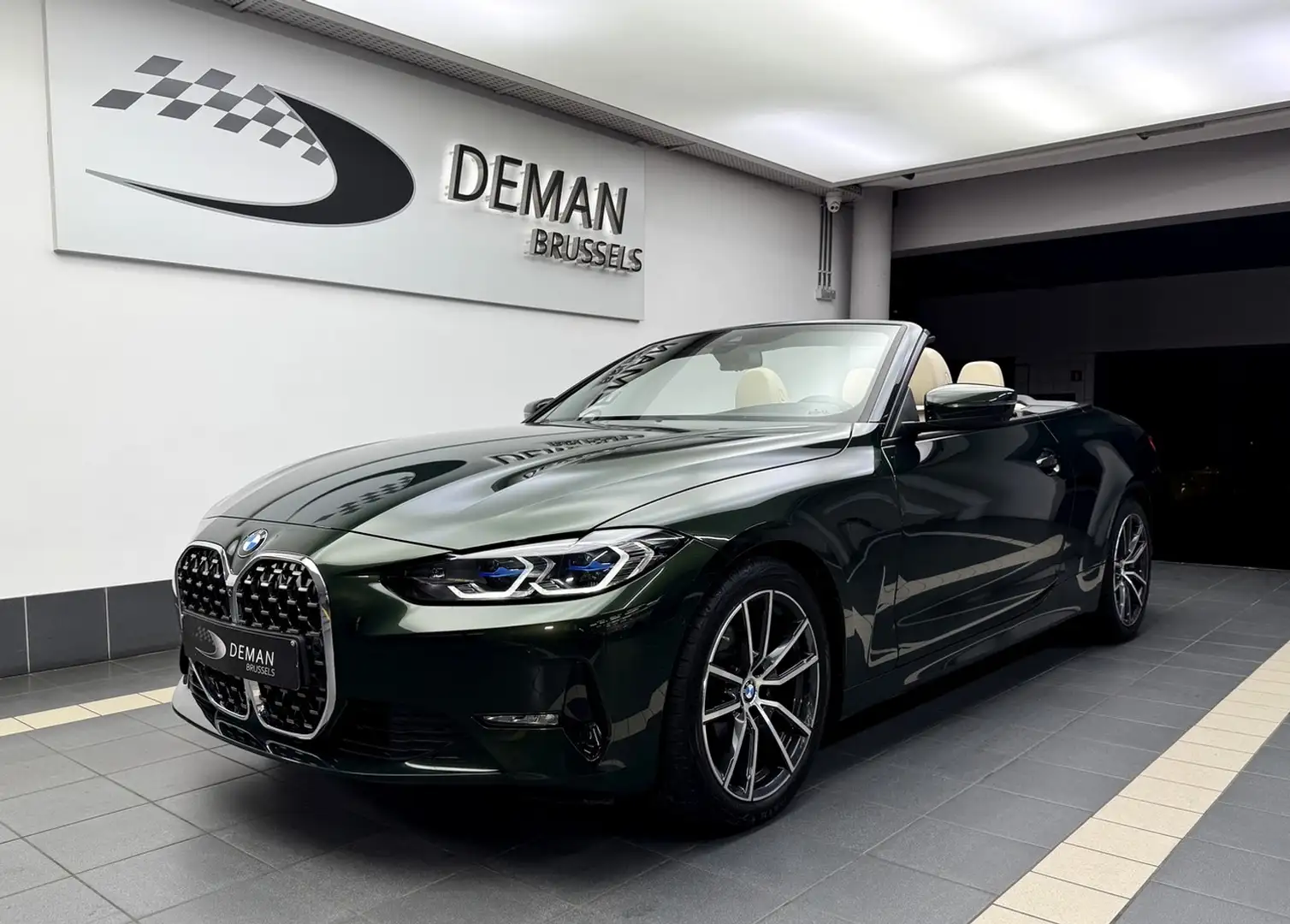 BMW 420 Cabrio * HUD * Laser Light * Cuir * Cam 360° Grün - 1