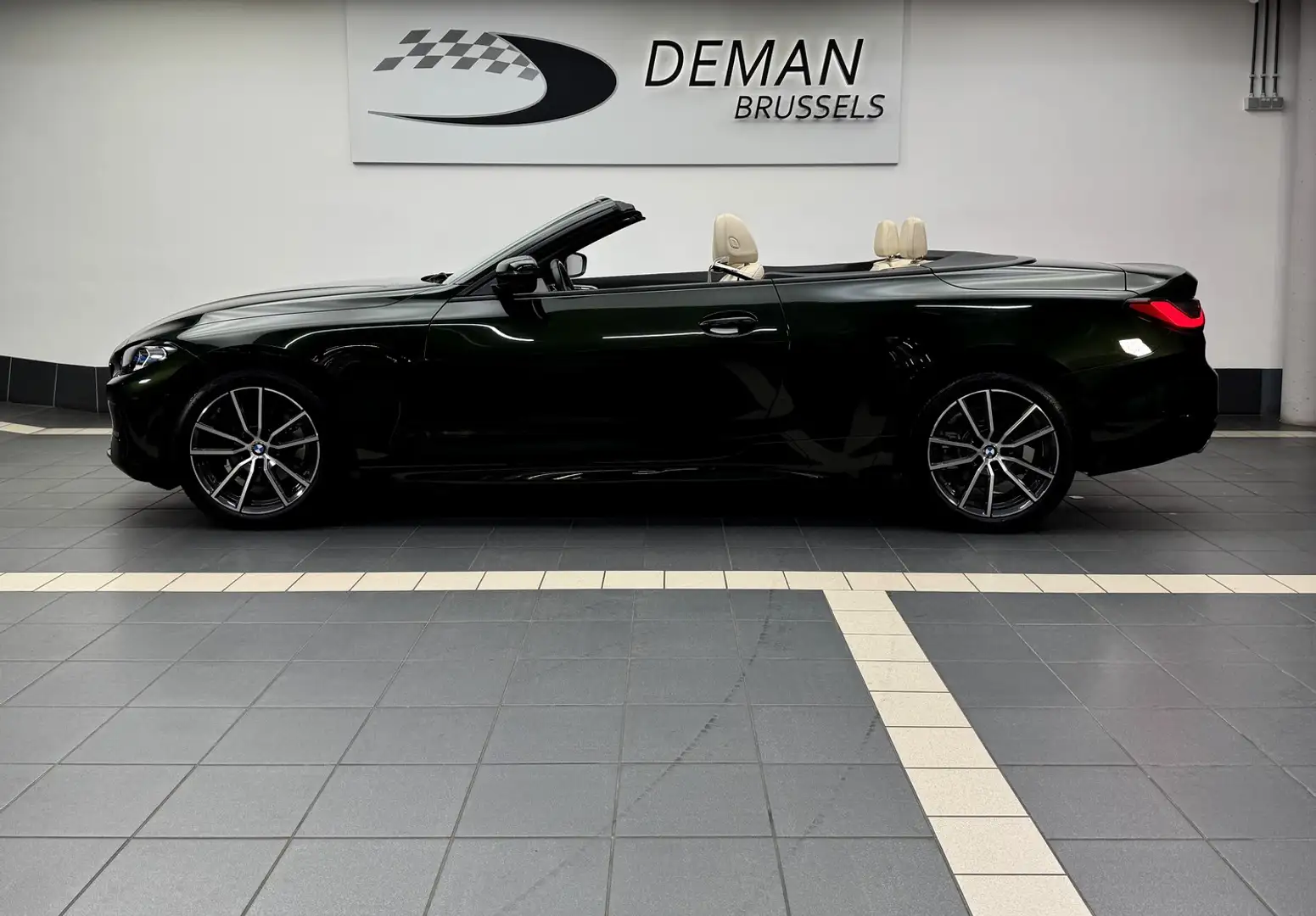 BMW 420 Cabrio * HUD * Laser Light * Cuir * Cam 360° Grün - 2