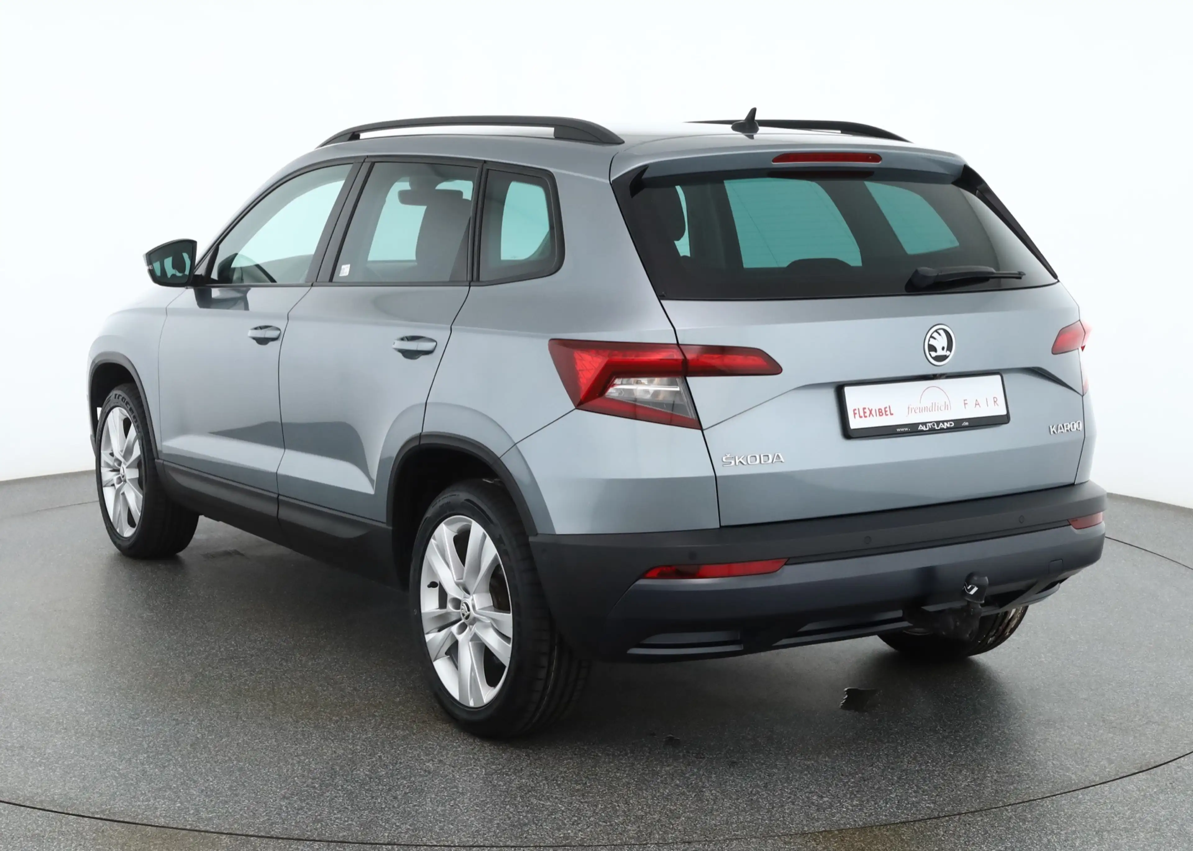 Skoda Karoq 1.5 TSI DSG Style LED Virtual Cockpit AHK — photo 3