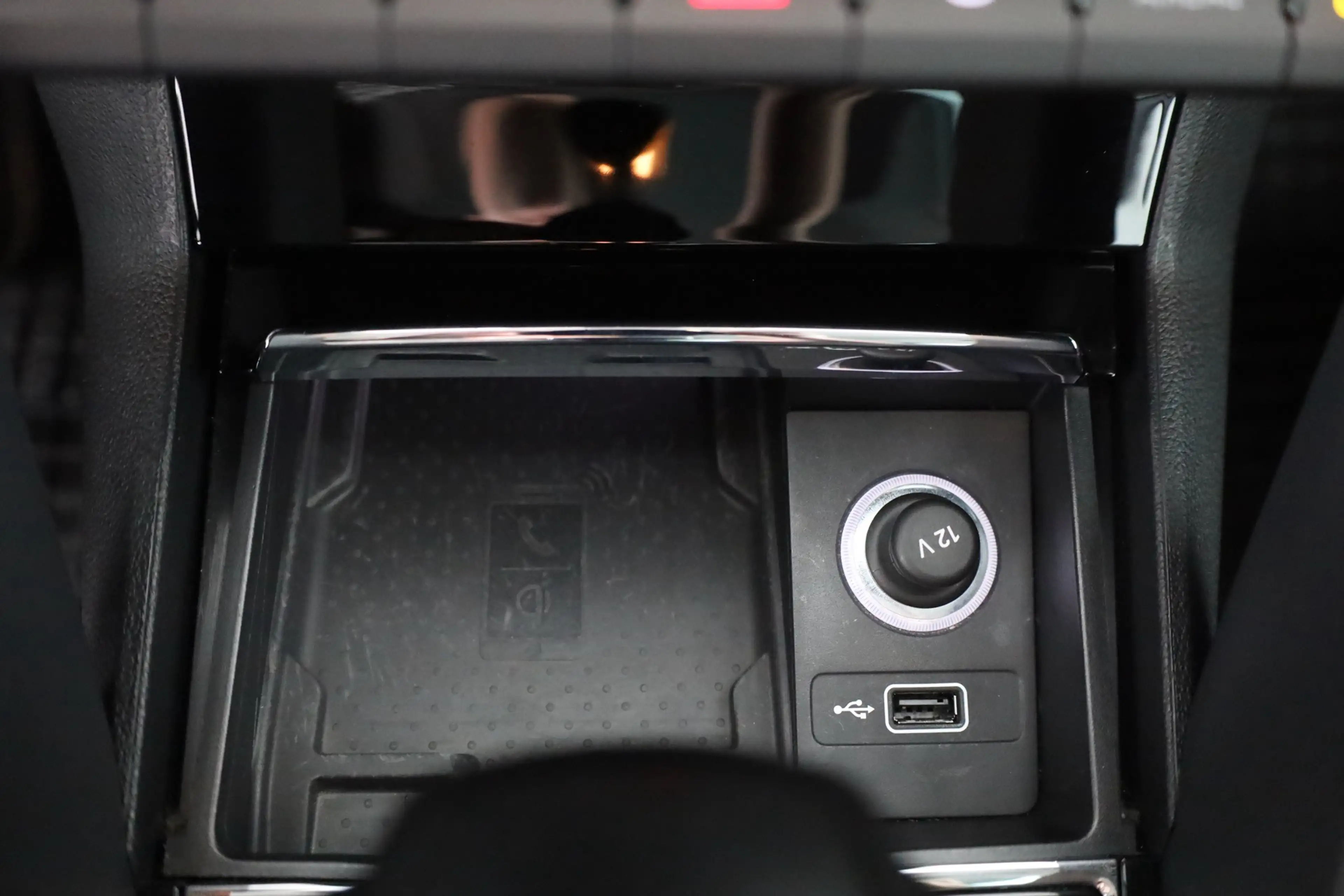 Skoda Karoq 1.5 TSI DSG Style LED Virtual Cockpit AHK — photo 13
