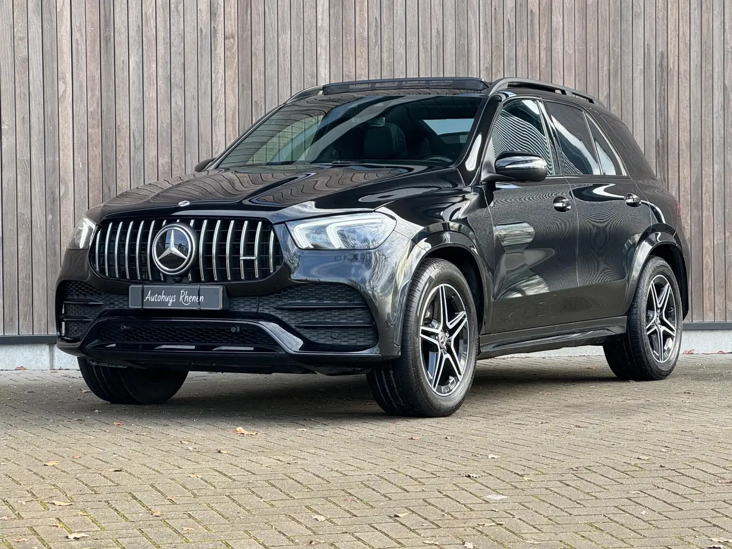 Mercedes-Benz GLE 350 D 4MATIC / AMG-line / Grijs Kenteken / Чёрный - 2