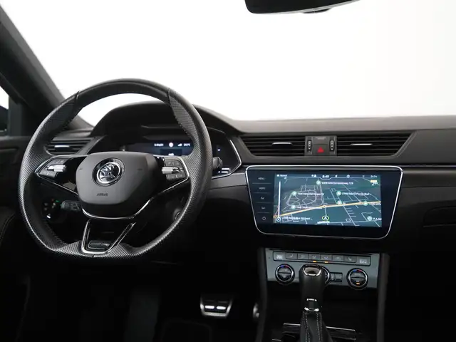 Skoda Superb view 7