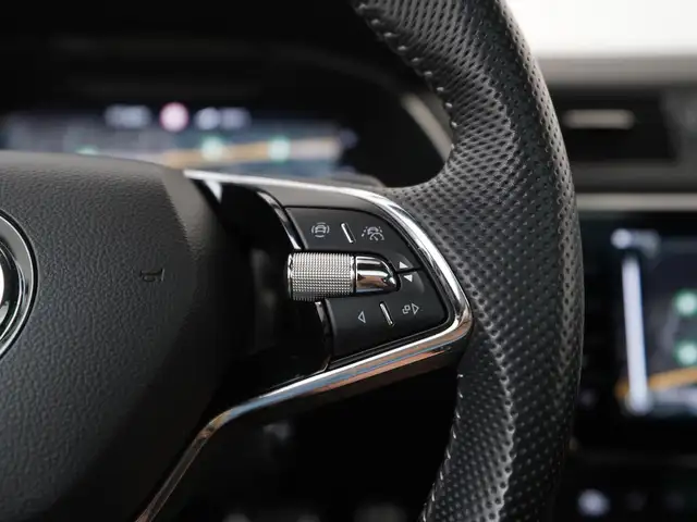 Skoda Superb view 11