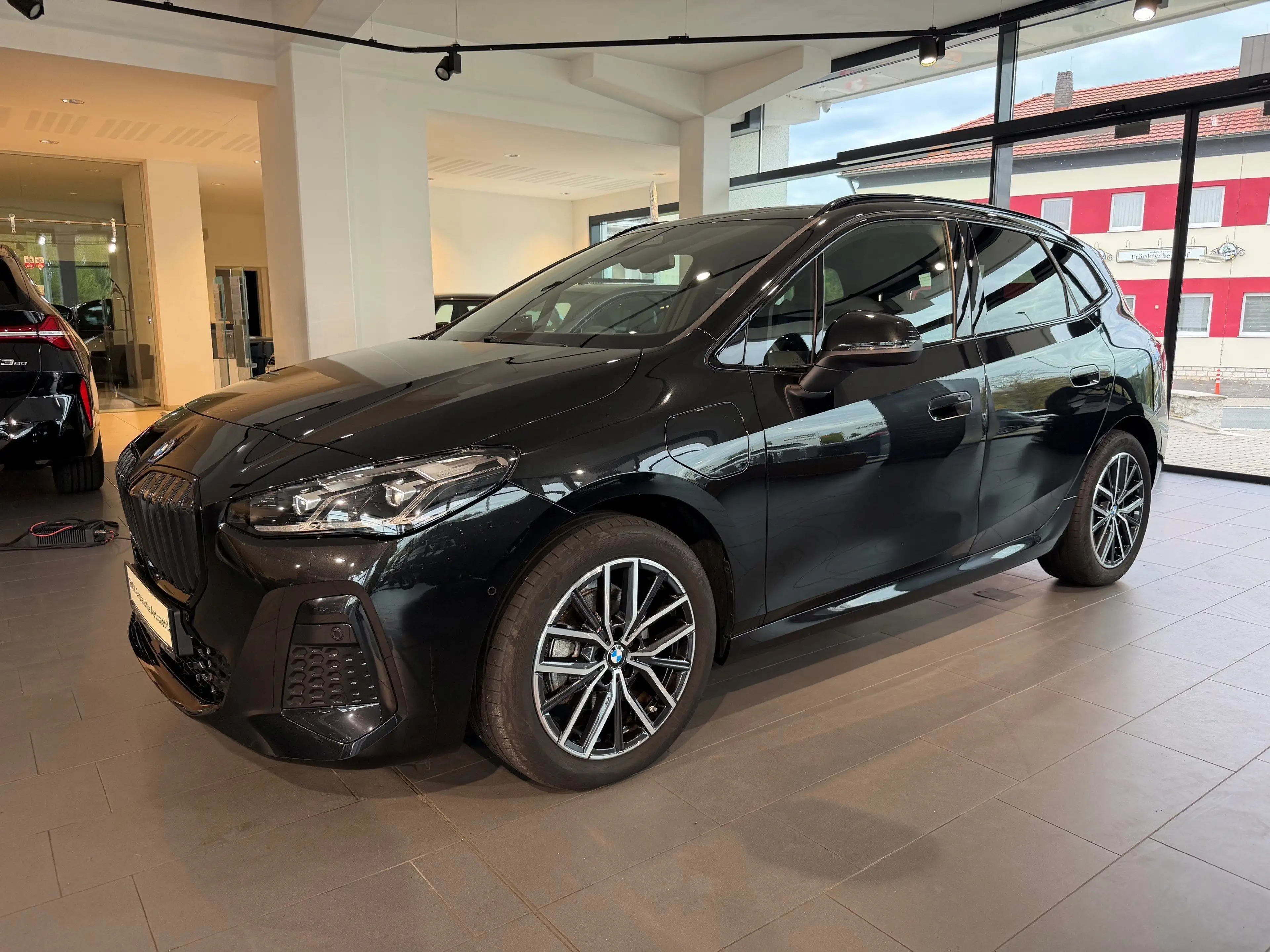 BMW 225 e xDrive   M Sportpaket DAB LED Pano.Dach — photo 3