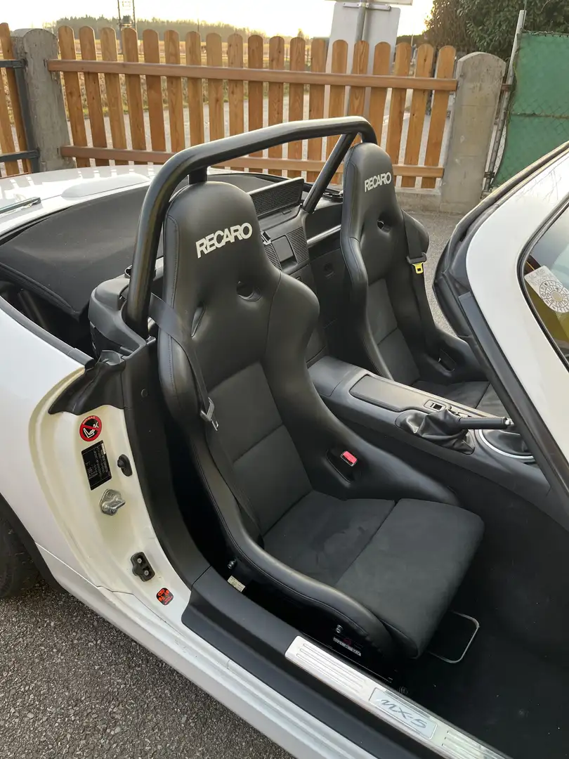 Mazda MX-5 Revolution - 2