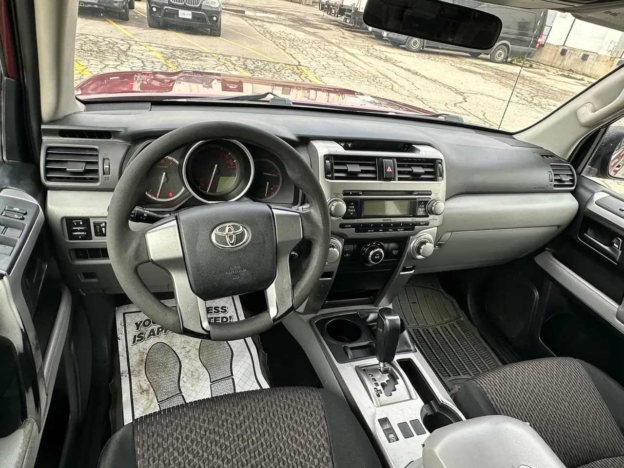 Toyota 4-Runner снимка Toyota 4-Runner