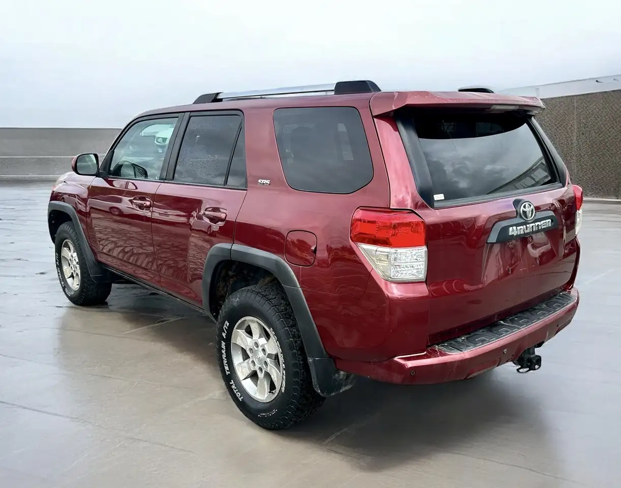 Toyota 4-Runner снимка Toyota 4-Runner