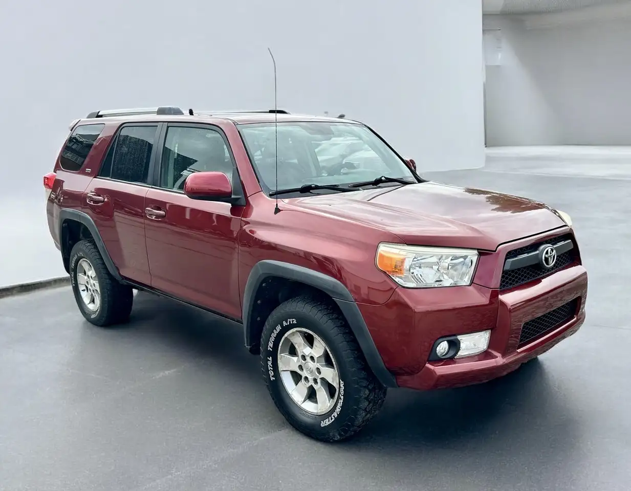 Toyota 4-Runner снимка Toyota 4-Runner