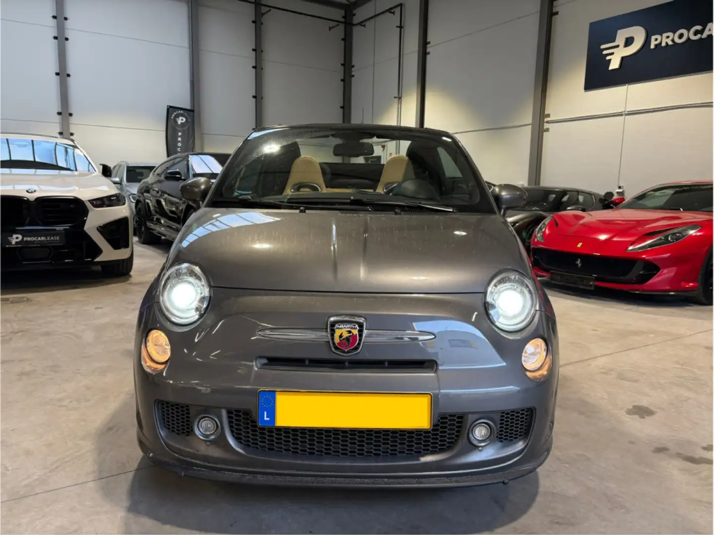 Abarth 695C EDIZIONE MASERATI/ *017of499* Grau - 2