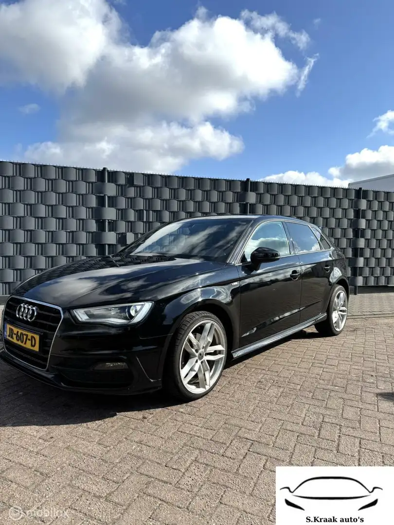 Audi A3 Sportback S Line 1.4 TFSI Adrenalin g-tron S line Zwart - 1