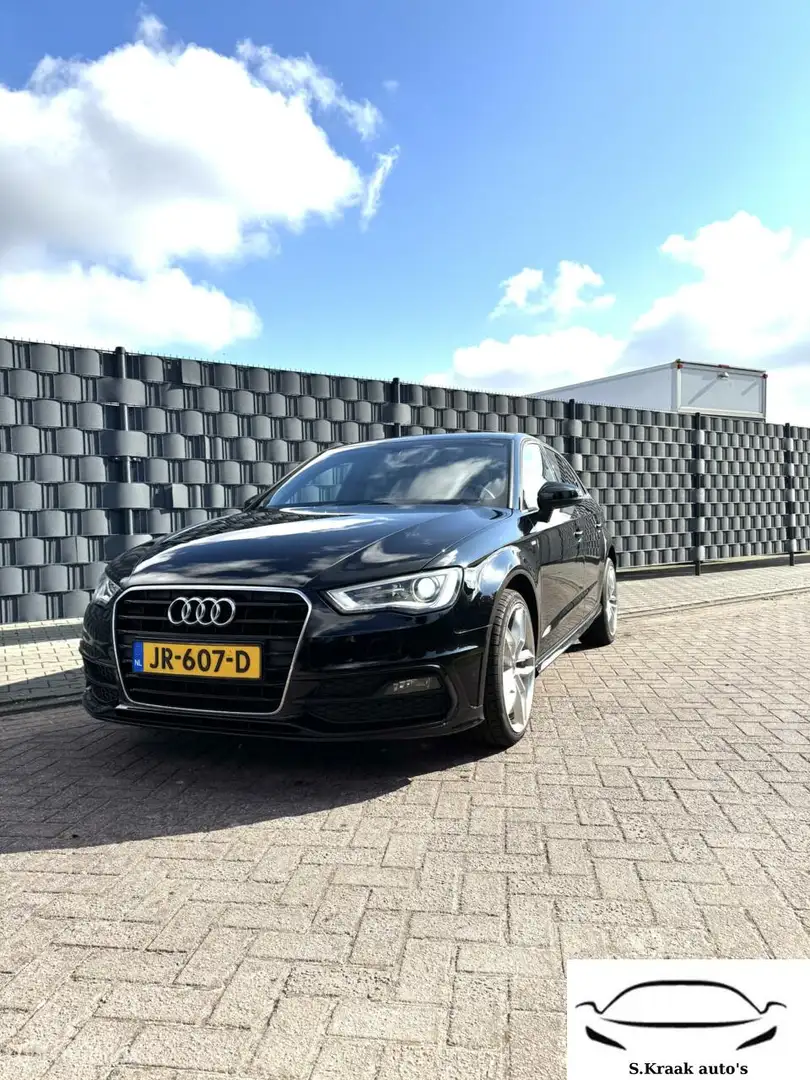 Audi A3 Sportback S Line 1.4 TFSI Adrenalin g-tron S line Zwart - 2