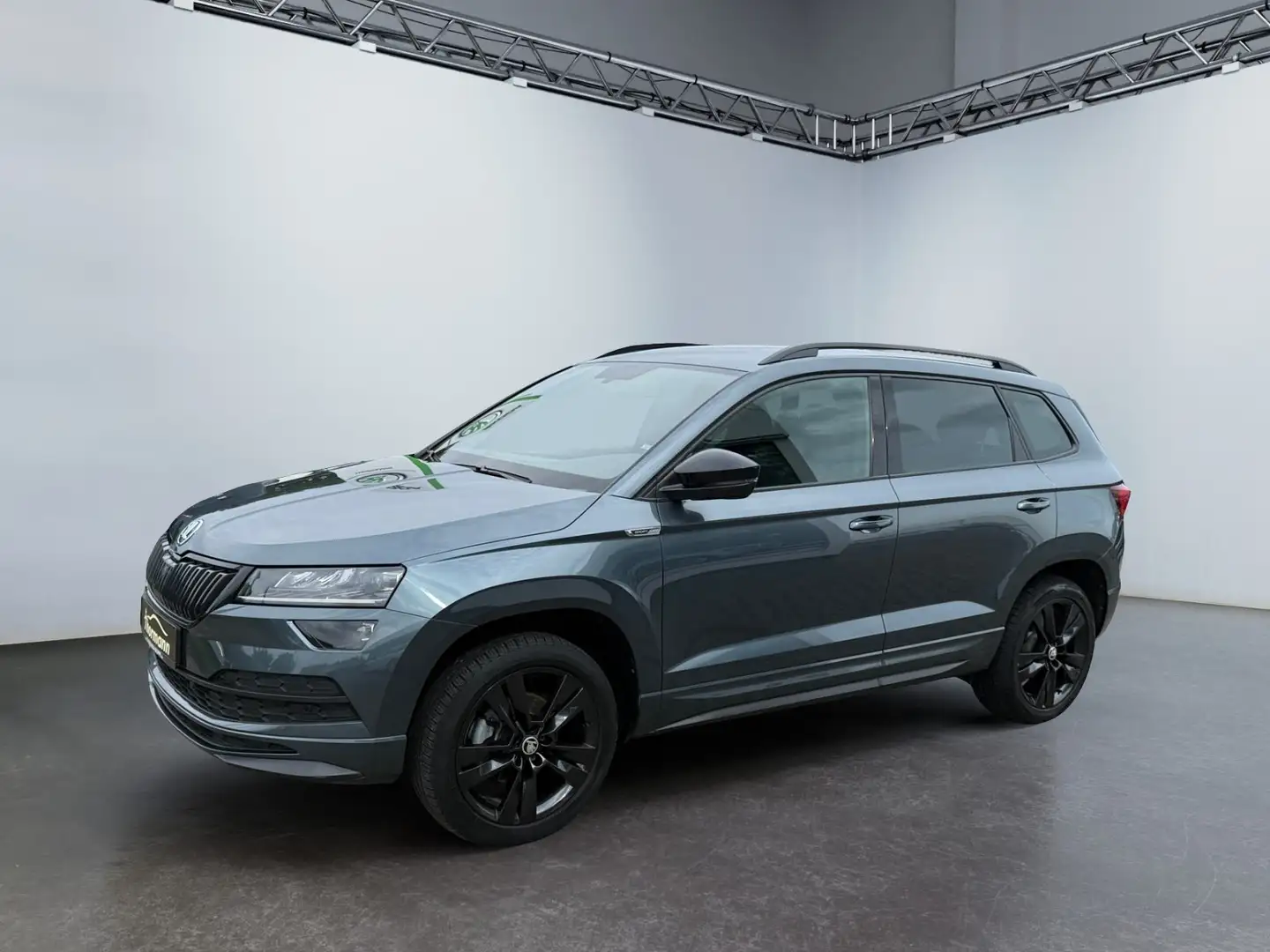 Skoda Karoq Sportline 1.5 TSI Rückfahrkam,Navi,Sitzheiz Grigio - 2