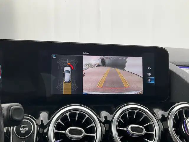 Mercedes-Benz Gla Class view 7